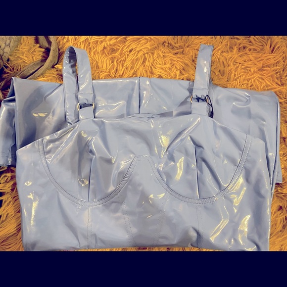 Dress - Picture 2 of 8